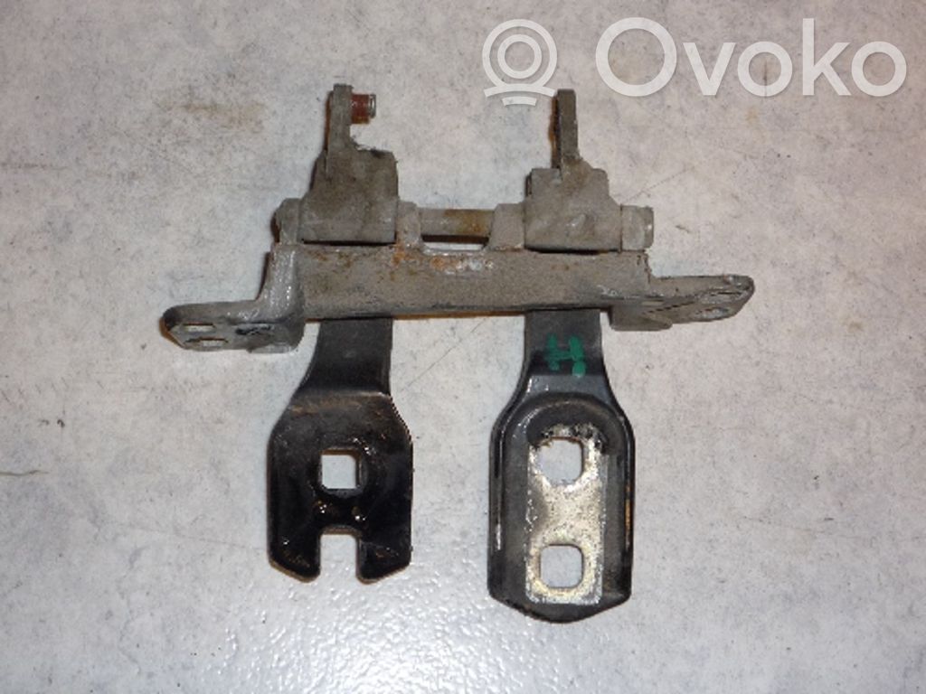 BMW 5 E39 Tailgate/trunk/boot hinge 