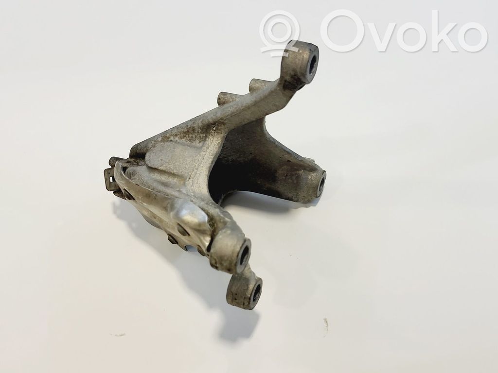 BMW 3 G20 G21 Engine mounting bracket 