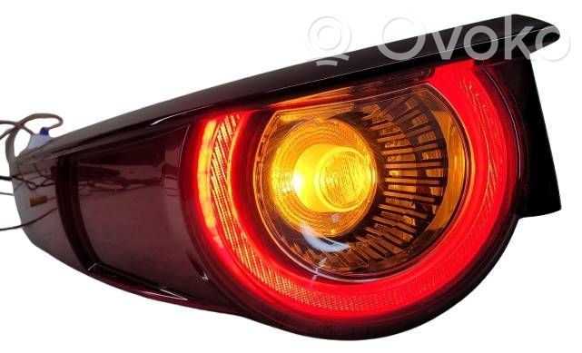 Mazda CX-30 Luz trasera/de freno 
