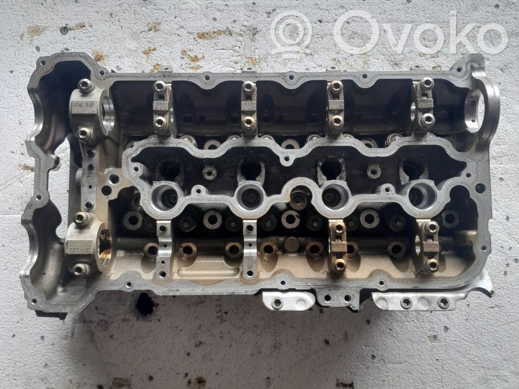 BMW 7 F01 F02 F03 F04 Engine head 