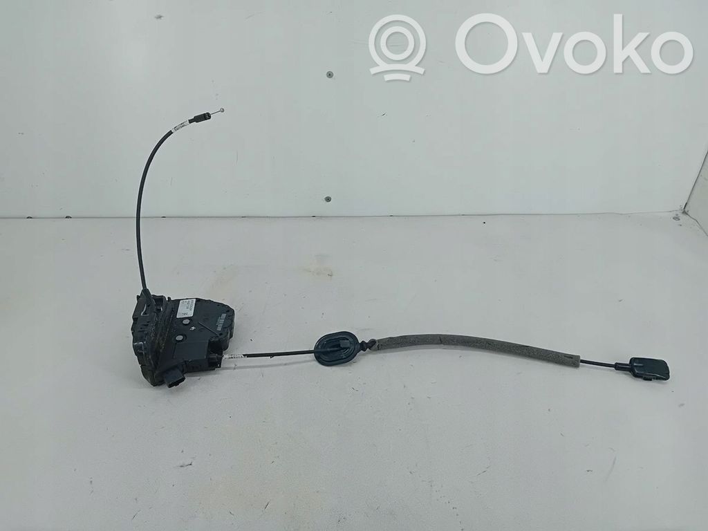 Renault Captur Front door lock 