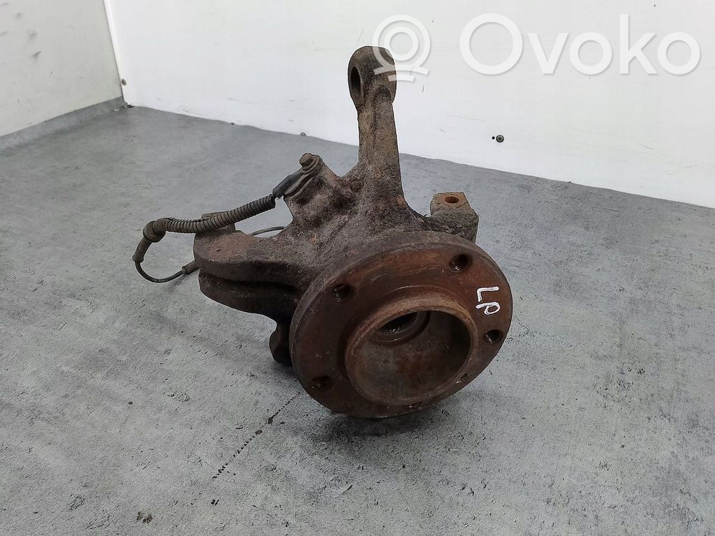 Achsschenkel vorne