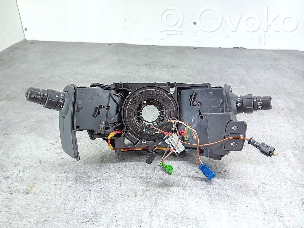 Renault Clio III Wiper turn signal indicator stalk/switch 