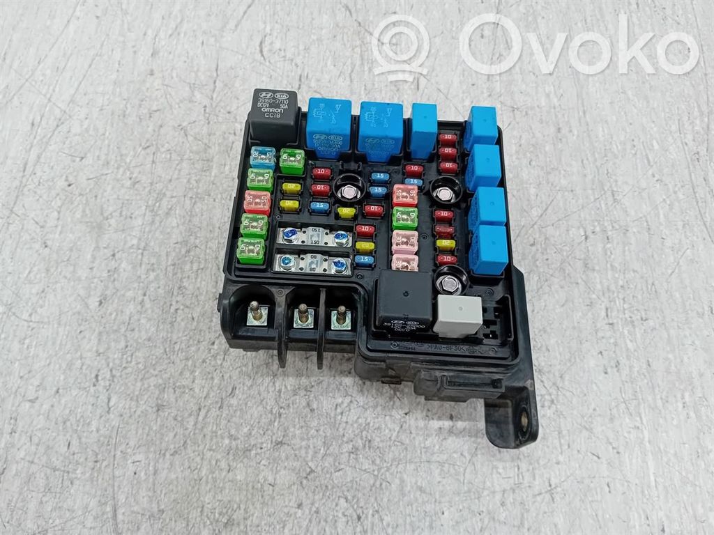 KIA Ceed Fuse box set 