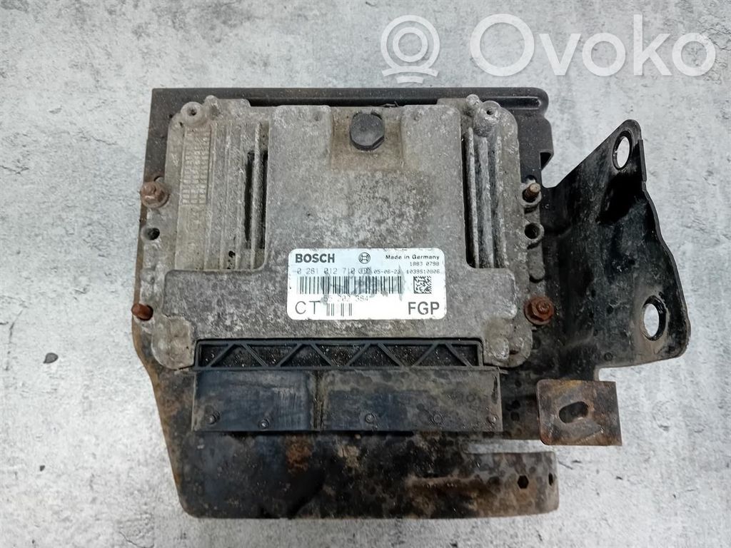 Opel Zafira B Engine control unit/module ECU 