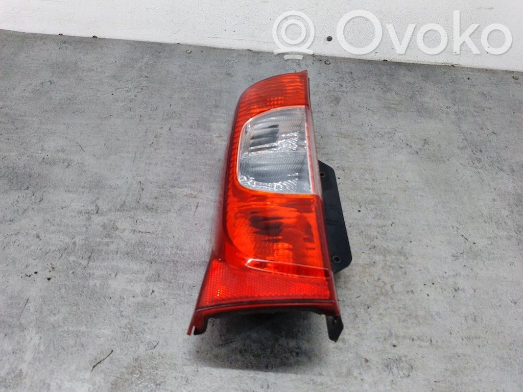 Rear/tail lights