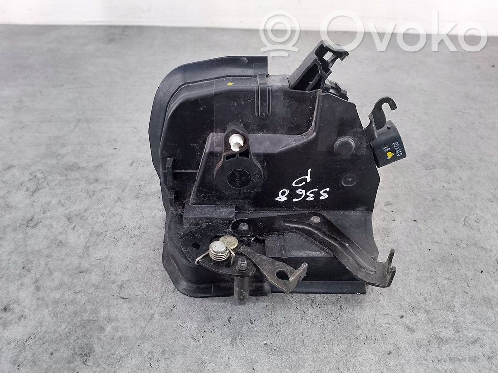 BMW 3 E46 Priekšpusē slēdzene 