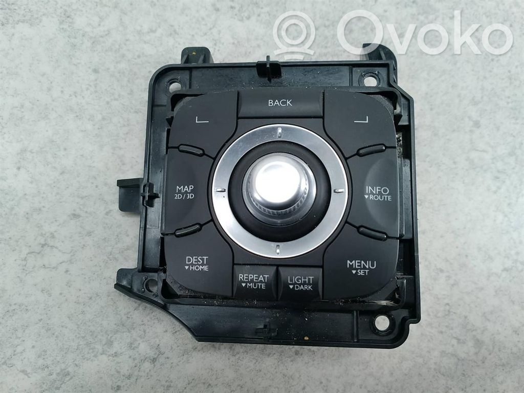 Renault Megane III Unidad de control de la consola central 