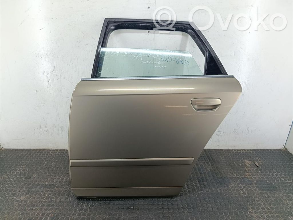Puerta trasera   LY1Q