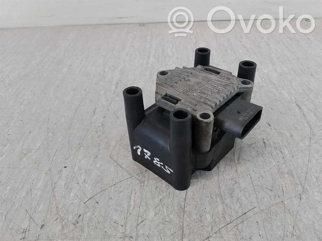 Audi A4 S4 B6 8E 8H Cewka zapłonowa wysokiego napięcia 