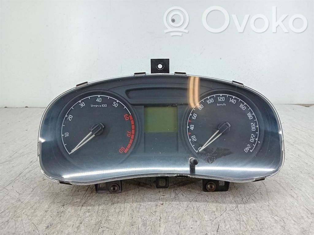 Skoda Praktik (5J8) Speedometer (instrument cluster) 