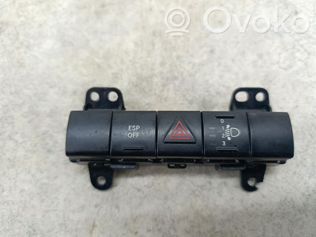 Hazard light switch   P04602711AC
