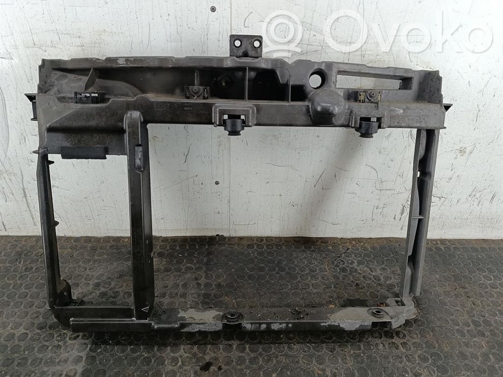 Citroen C3 Picasso Radiatoru panelis 