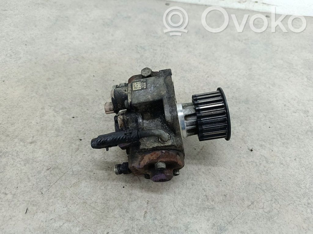 Fuel injection high pressure pump