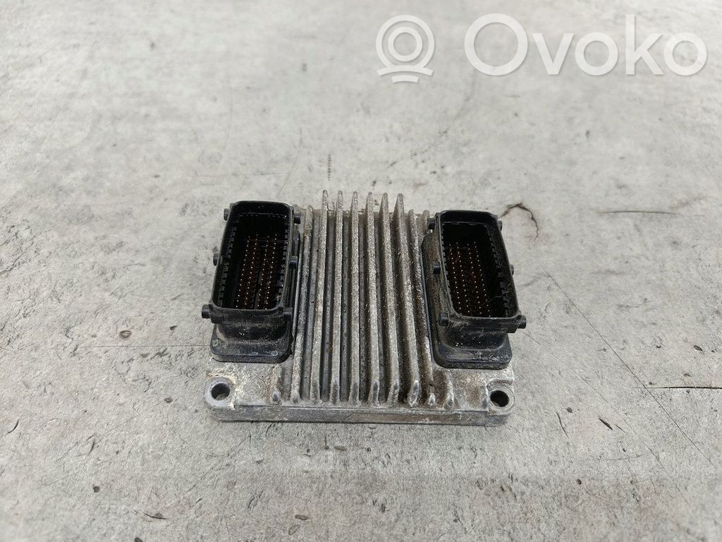 Opel Combo C Motora vadības bloka ECU 