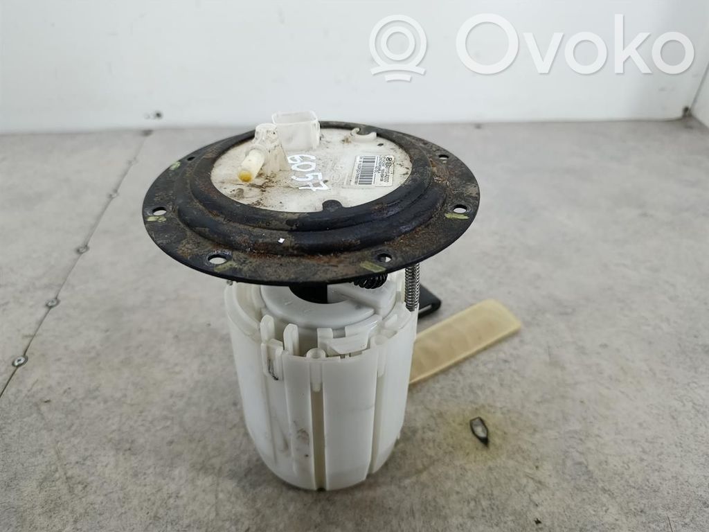 KIA Ceed Bomba interna de combustible 