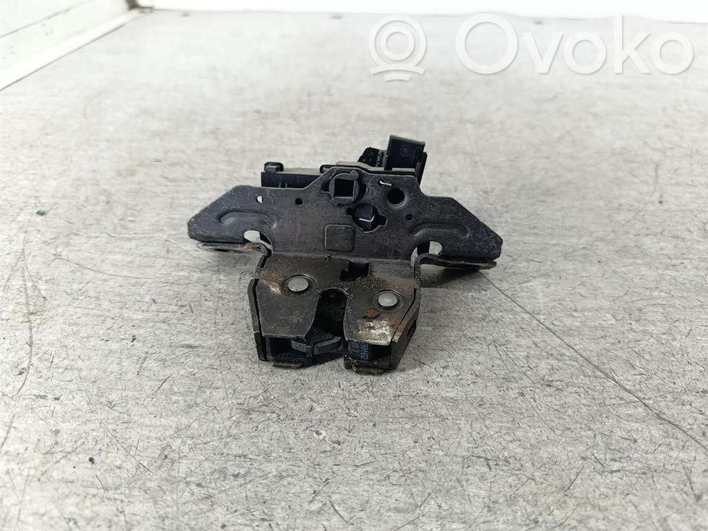 Opel Astra J Tailgate lock latch 