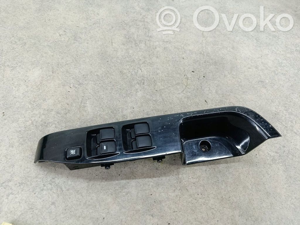 Mitsubishi Outlander Quarter vent window switch 