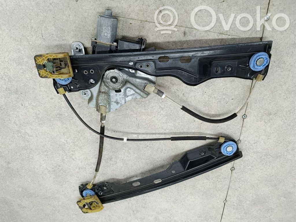 Opel Astra J Elektryczny podnośnik szyby drzwi przednich 