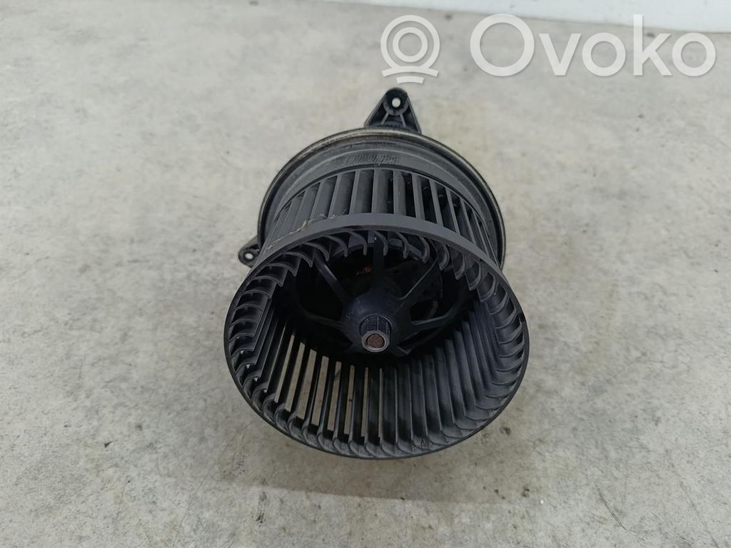 Ford Tourneo Pečiuko ventiliatorius/ putikas 