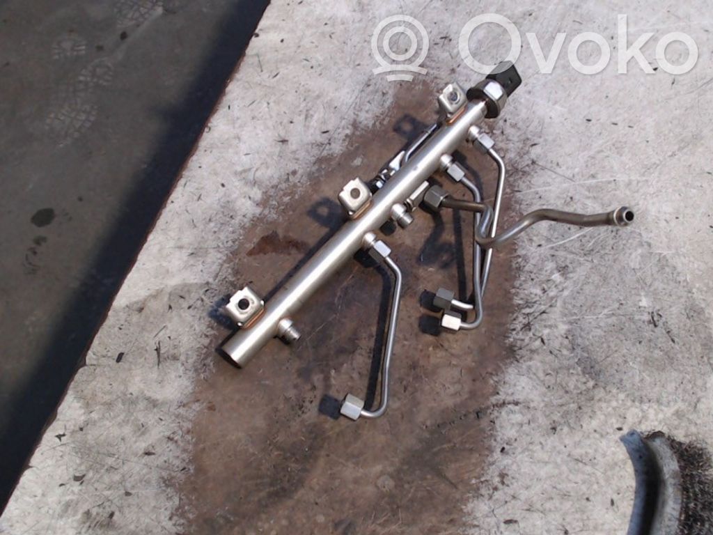 Fuel main line pipe