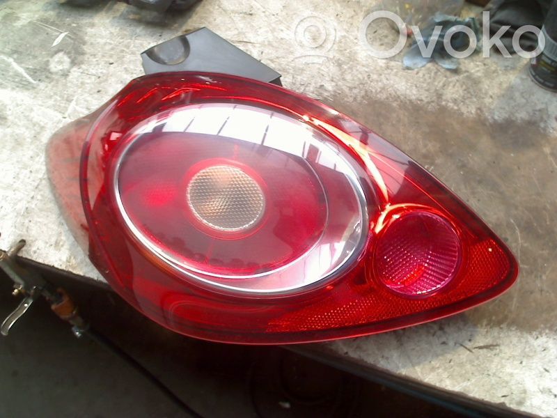 Rear/tail lights
