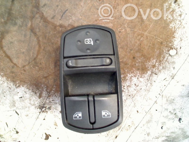 Interruptor del elevalunas eléctrico   13258521AA,13258521AA