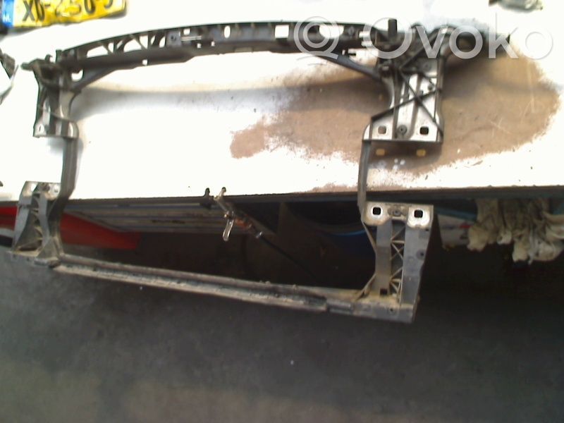 Kit de repuestos delanteros   8W0805594,8W0805594