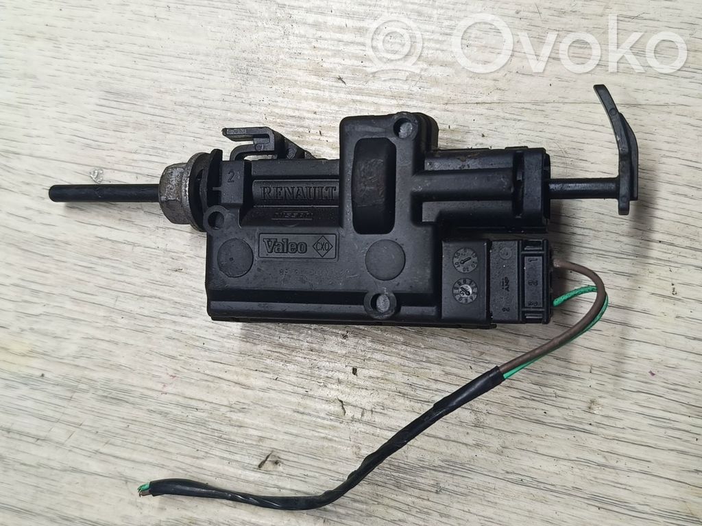 Renault Laguna III Degvielas tvertnes elektriskā slēdzene 