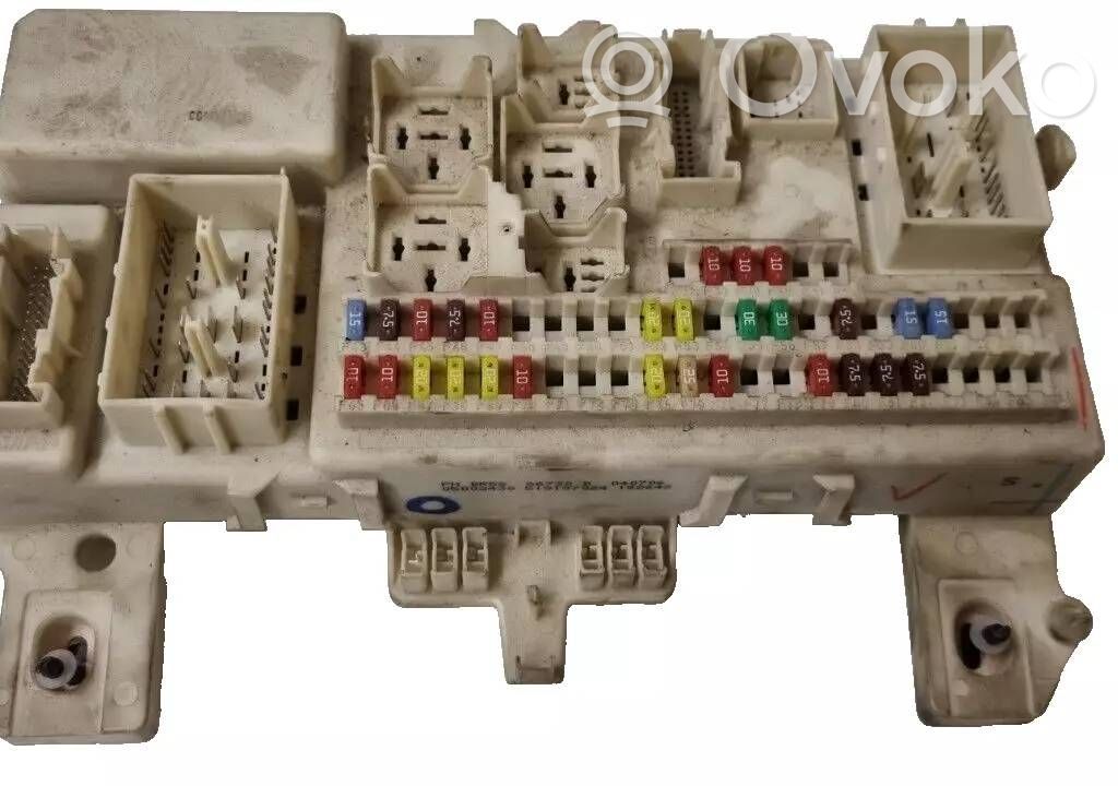 Mazda 3 I Fuse box set 
