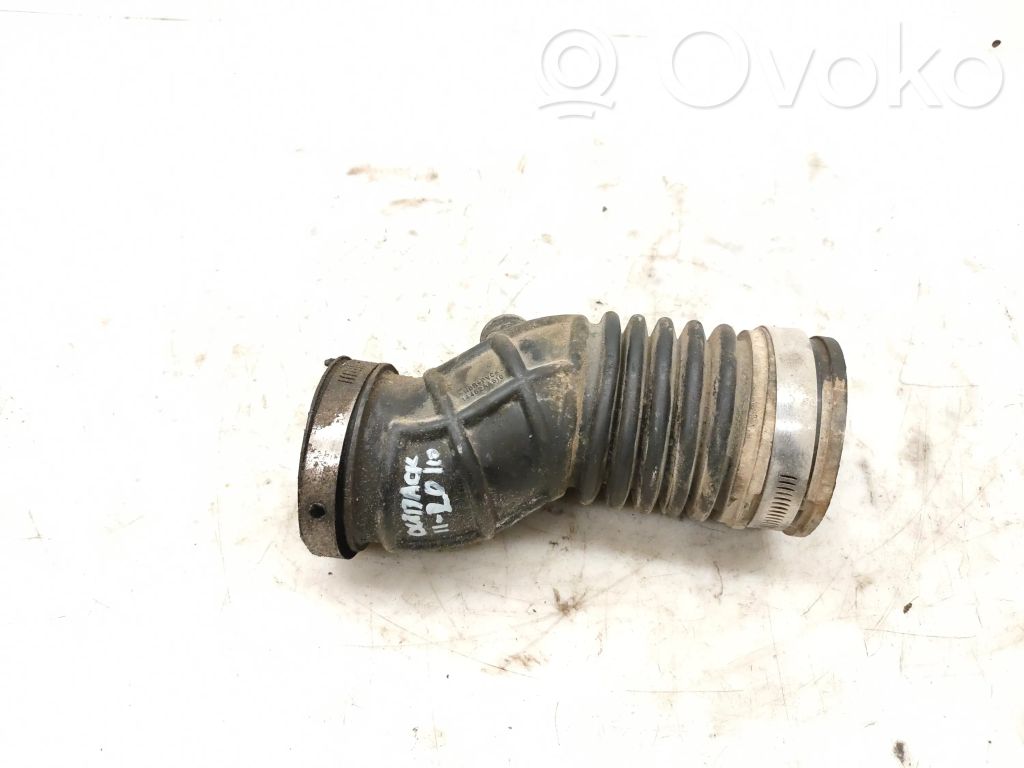 Subaru Outback Turboahtimen ilmanoton letku 