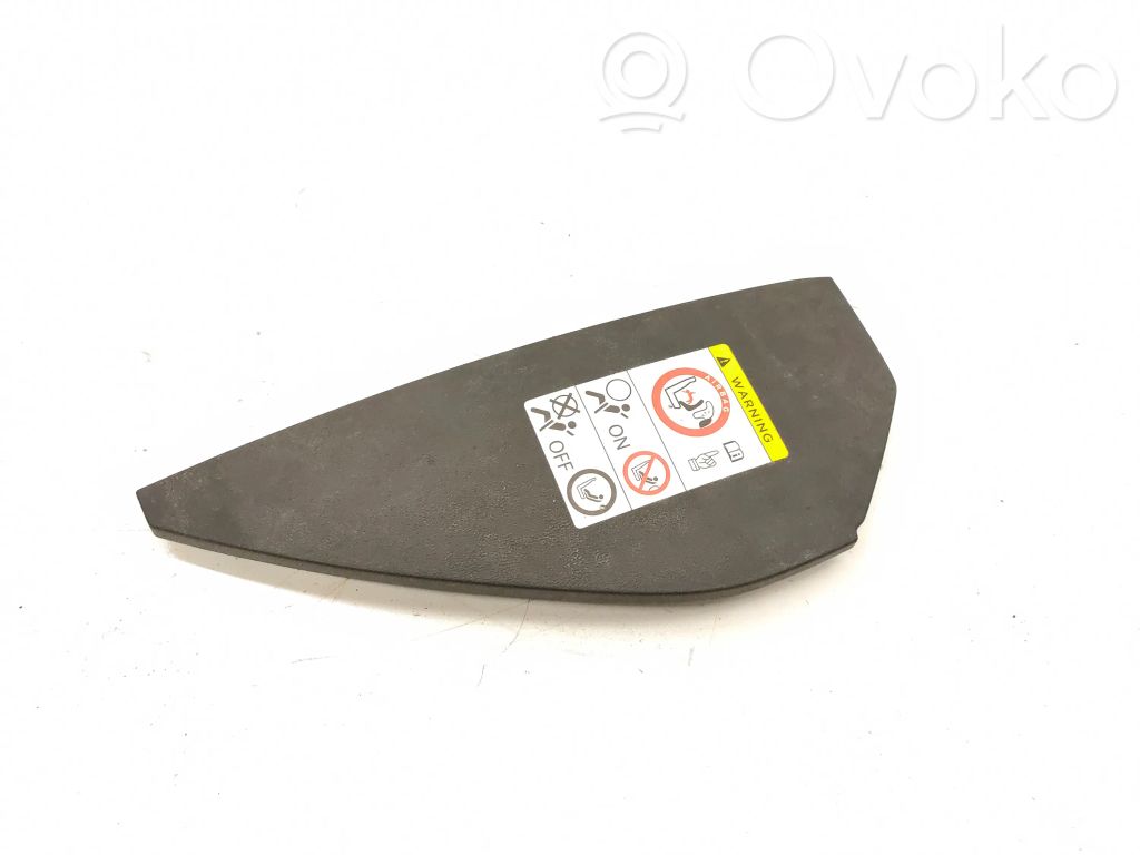 Dashboard side end trim   1028357