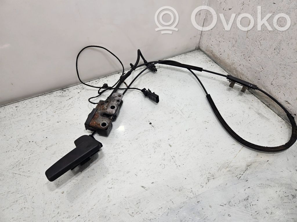 Volkswagen PASSAT B7 Zamek pokrywy przedniej / maski silnika 