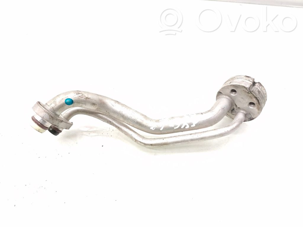BMW 3 E46 Ilmastointilaitteen putki (A/C) 
