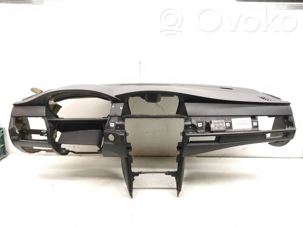 BMW 5 E60 E61 Panelė 