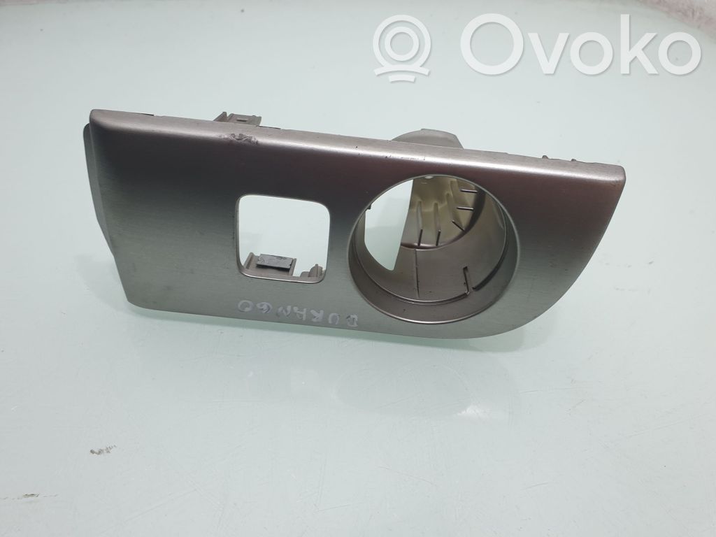 Dodge Durango III Panel trim 