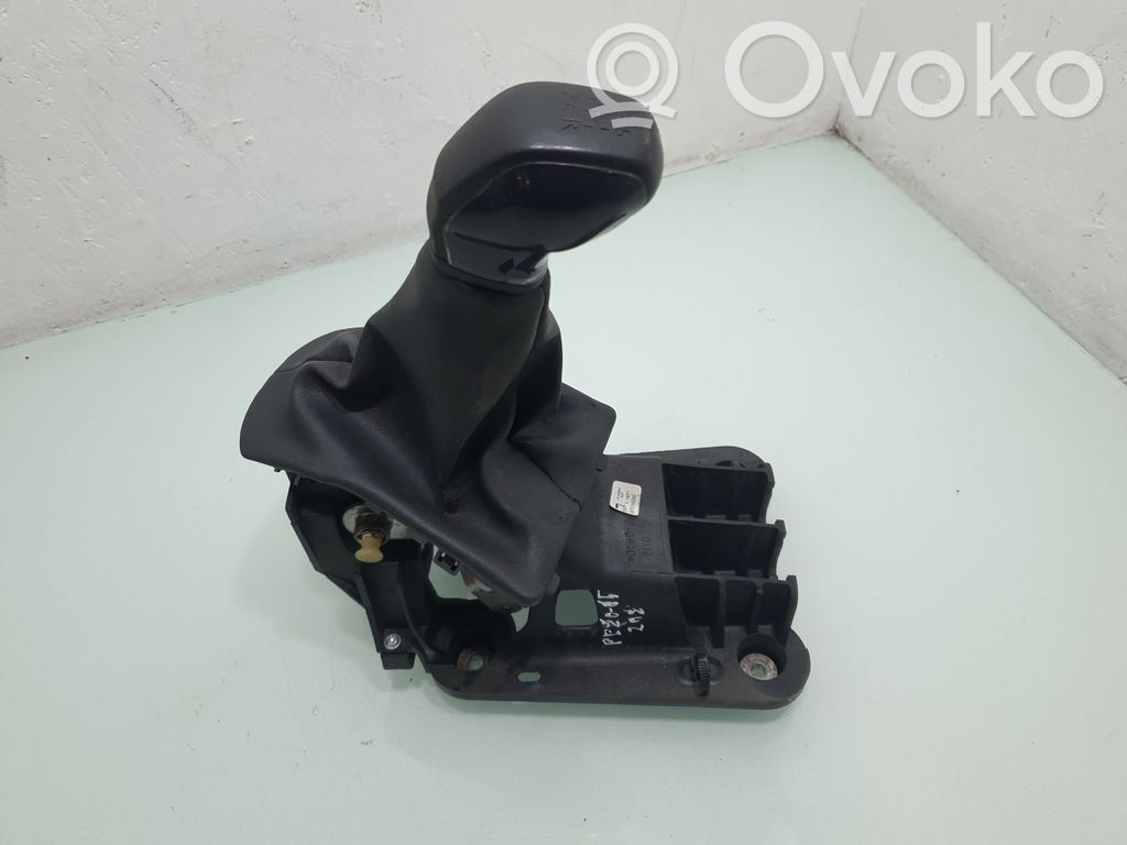 Peugeot 208 I Selector caja de cambios 