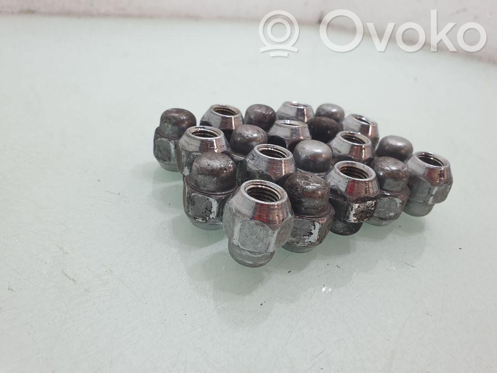 Tuercas/tornillos