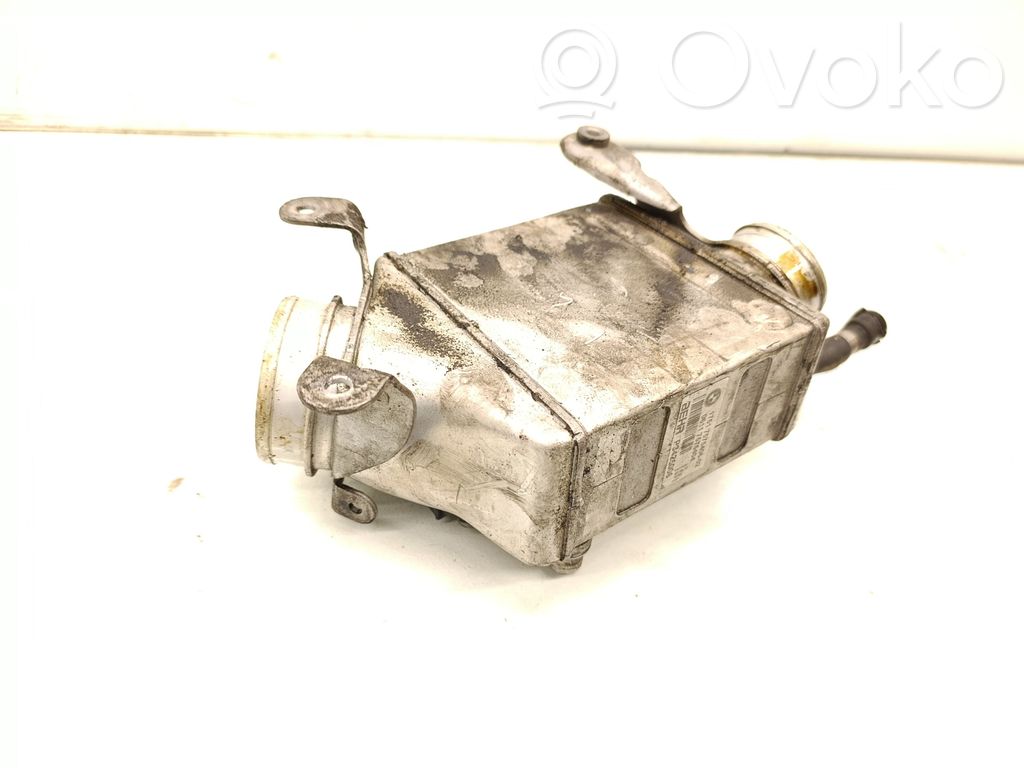 BMW 7 F01 F02 F03 F04 Interkūlerio radiatorius 