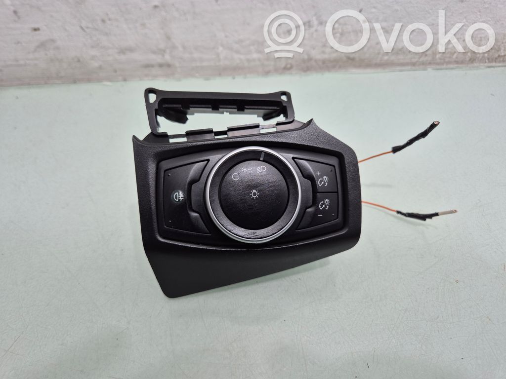 Ford Focus Light switch 