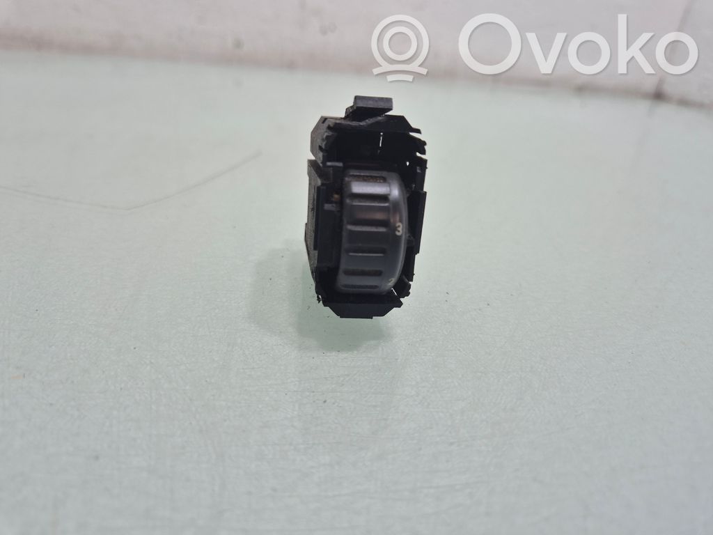 Headlight level height control switch   28610210,0307851