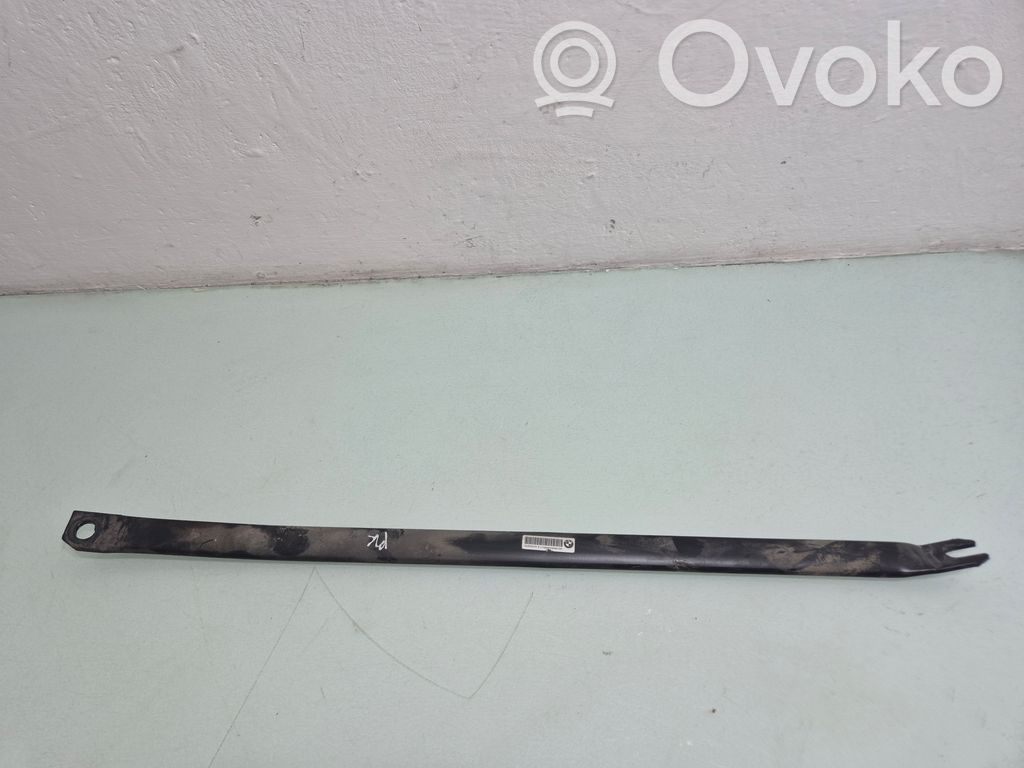 Muu moottoritilan osa   DS299303101B