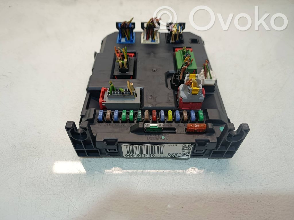 Fuse module   9664983480