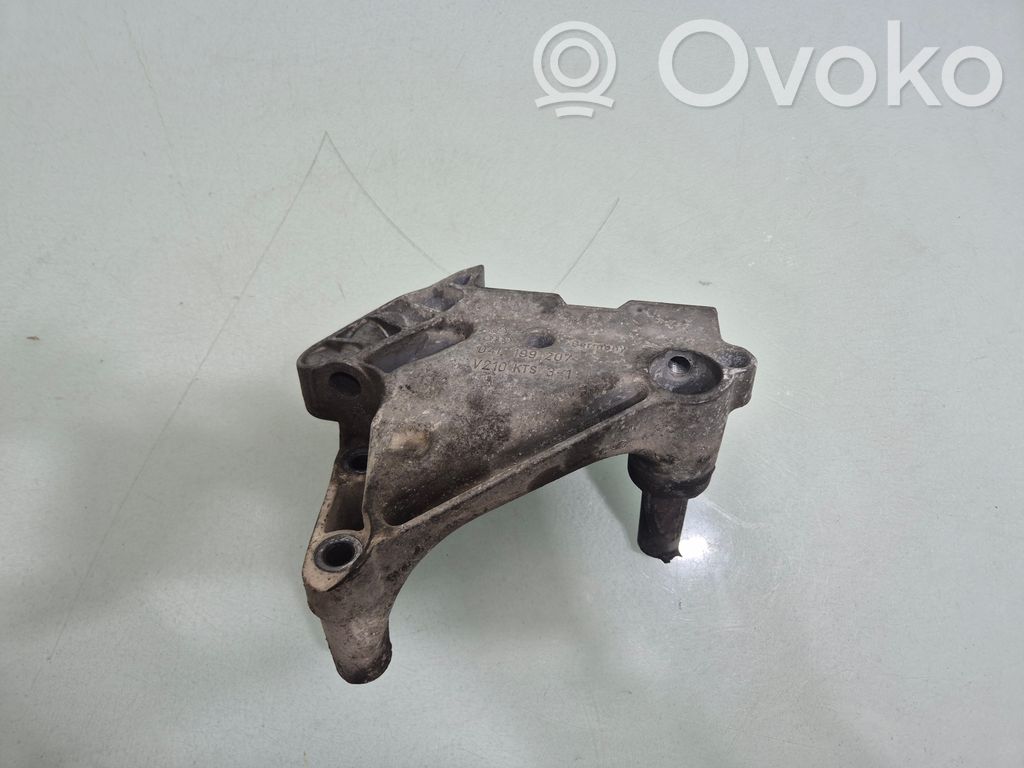 Skoda Octavia Mk3 (5E) Engine mounting bracket 