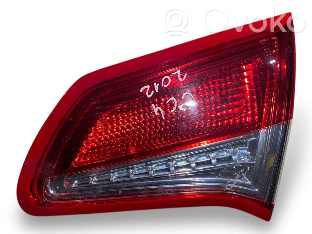 Citroen C4 II Takaluukun takavalot 