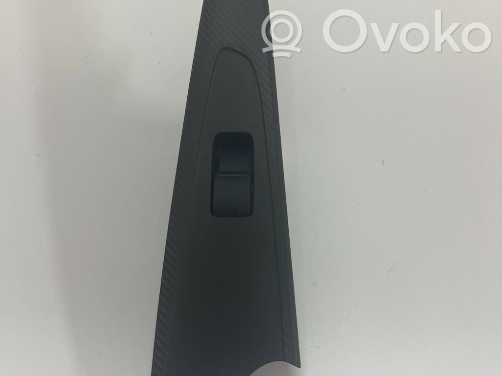 Electric window control switch   D09H66370,DB5J685L6