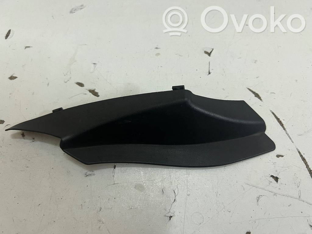Mazda 2 Wiper trim 