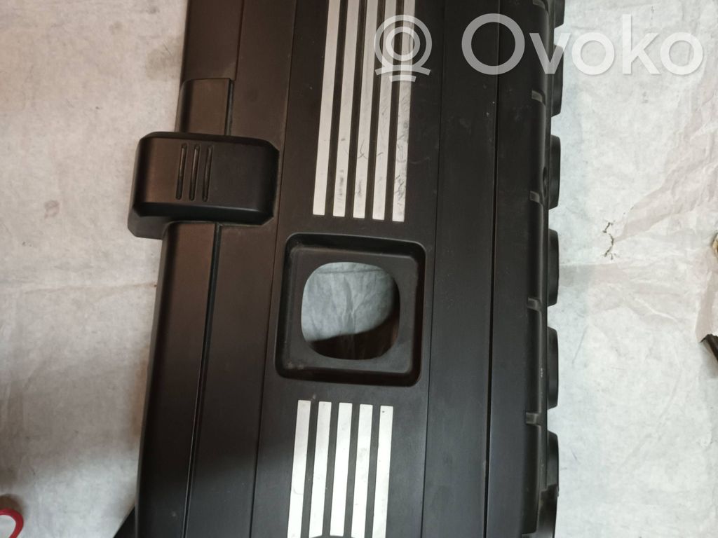 BMW 3 E90 E91 Engine cover (trim) 