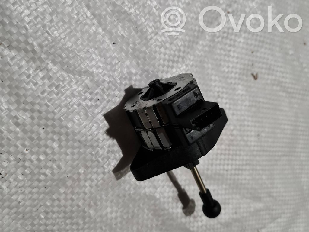 BMW 3 E46 Headlight level adjustment motor 