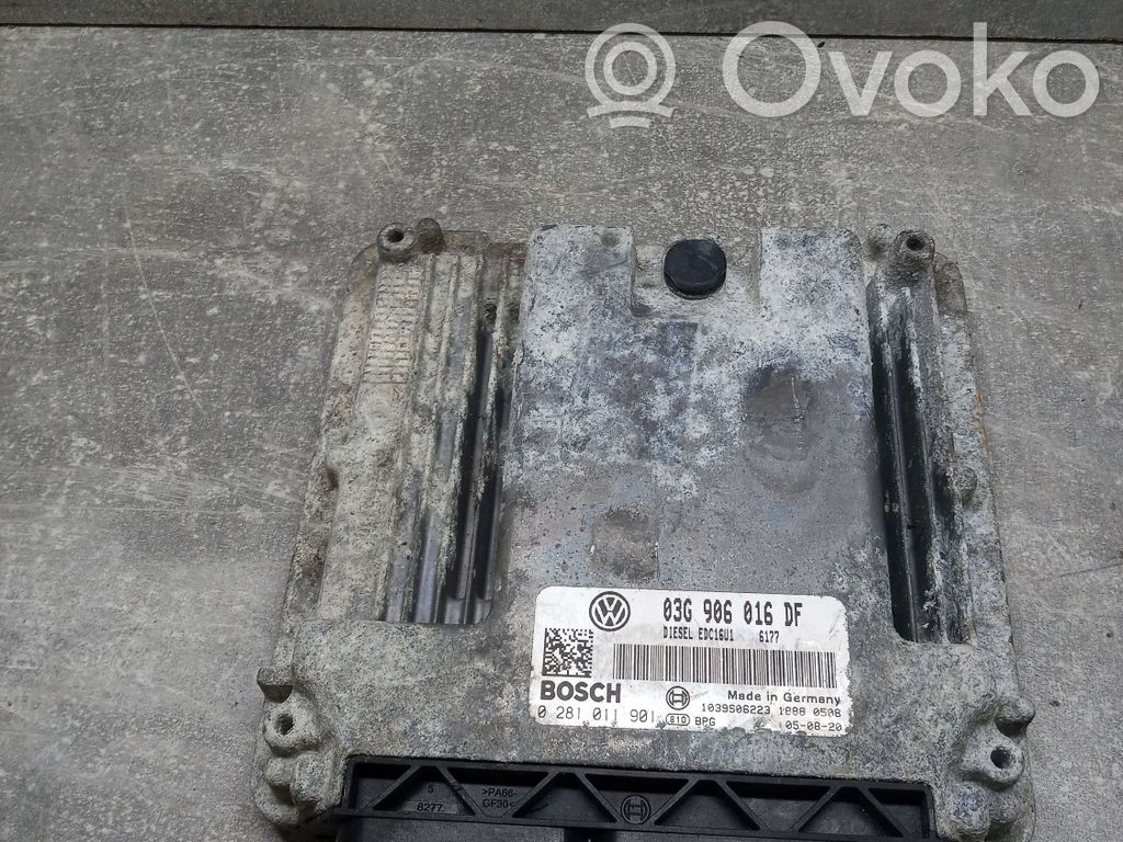 Volkswagen Golf V Engine control unit/module 